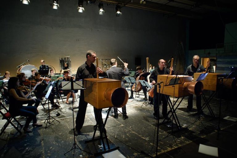 Miroslav Pudlák: Intonarumori Concerto pro hučák, vřeštník, rachotník a&nbsp;orchestr (světová premiéra)