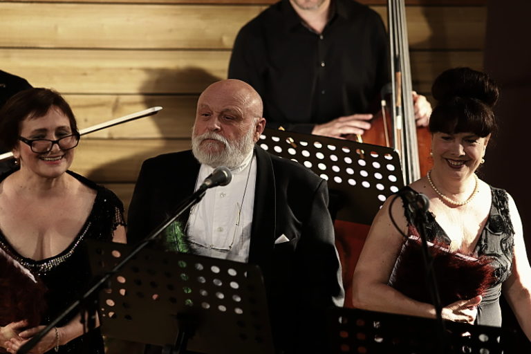 Brno Contemporary Orchestra: premiéry skladeb Ondřeje Štochla a&nbsp;Maria Buzziho