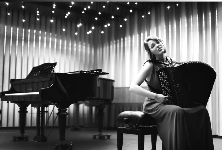 Markéta Laštovičková: premieres of pieces by Pavel Trojan, Jiří Lukeš, and Jan Meisl